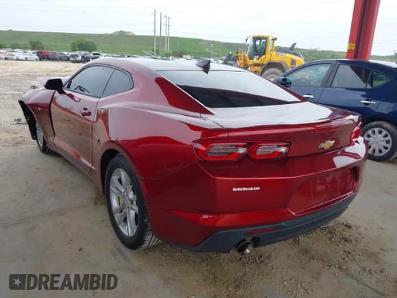 ✅ 2021 Chevrolet Camaro 1LS • VIN: 1G1FB1RX7M0139650 • Lot: 42430408. Listed on IAAI with 25,541 mi. Free auction sales archive from the USA and detailed vehicle history report at DreamBid. Image 3.