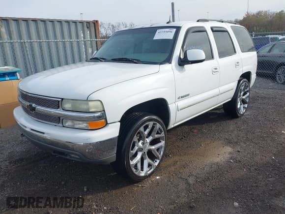 ✅ 2003 Chevrolet Tahoe LS • VIN: 1GNEK13Z93J230366 • Лот: 43755096. Опубликован ранее на IAAI с пробегом 283 295 миль. Бесплатный доступ к архиву аукционных продаж из США и подробный отчёт об истории автомобиля на DreamBid. Изображение 2.