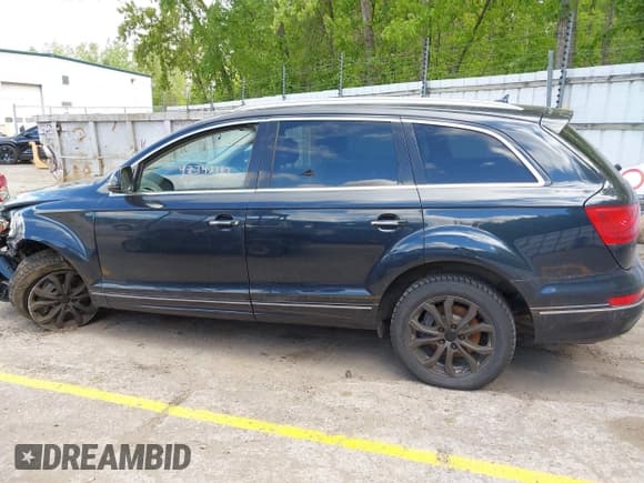 ✅ 2012 Audi Q7 Premium Plus • VIN: WA1LMAFE3CD008367 • Lot: 42342183. Listed on IAAI with 170,242 mi. Free auction sales archive from the USA and detailed vehicle history report at DreamBid. Image 14.
