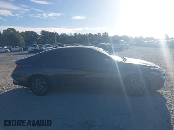 ✅ 2024 Hyundai Elantra SEL • VIN: KMHLM4DG5RU693066 • Lot: 43362721. Listed on IAAI with 26,864 mi. Free auction sales archive from the USA and detailed vehicle history report at DreamBid. Image 13.