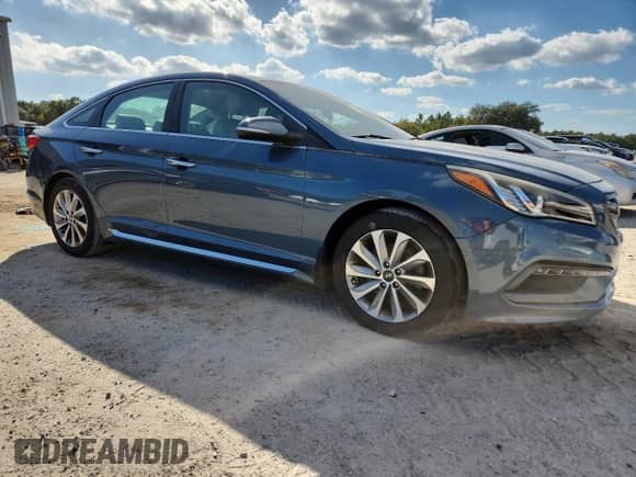 2015 Hyundai Sonata Sport with VIN 5NPE34AF3FH213558, listed as a Copart auction lot 90834565 with 117,192 mi miles and Clean title. Bid and sale history available at DreamBid. Image 4.