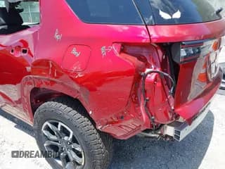 ✅ 2025 Chevrolet Equinox AWD ACTIV • VIN: 3GNAXSEG8SL252559 • Lot: 42810528. Wystawiony na IAAI z przebiegiem 1 896 mil. Bezpłatny archiwum sprzedaży aukcyjnych z USA i szczegółowy raport historii pojazdu na DreamBid. Zdjęcie 6.