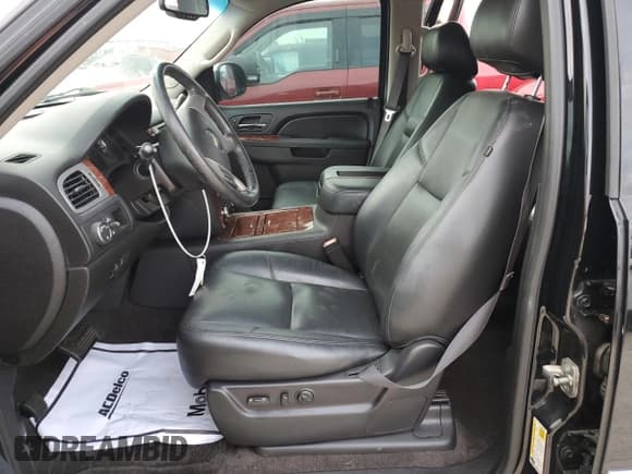 ✅ 2013 Chevrolet Suburban LTZ • VIN: 1GNSCKE07DR363506 • Лот: 75138994. Опубликован ранее на Copart с пробегом 83 532 миль. Бесплатный доступ к архиву аукционных продаж из США и подробный отчёт об истории автомобиля на DreamBid. Изображение 7.