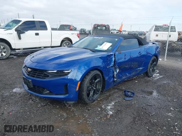✅ 2021 Chevrolet Camaro 1LT • VIN: 1G1FB3DS8M0110133 • Lot: 41772438. Wystawiony na IAAI z przebiegiem 53 700 mil. Bezpłatny archiwum sprzedaży aukcyjnych z USA i szczegółowy raport historii pojazdu na DreamBid. Zdjęcie 2.