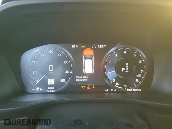 ✅ 2022 Volvo XC40 R-Design • VIN: YV4162UM4N2647943 • Лот: 95438755. Опубликован ранее на Copart с пробегом 64 067 миль. Бесплатный доступ к архиву аукционных продаж из США и подробный отчёт об истории автомобиля на DreamBid. Изображение 9.