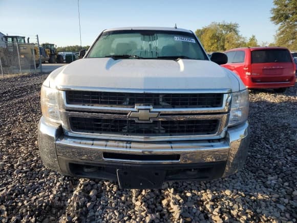 ✅ 2007 Chevrolet Silverado 2500HD Work Truck • VIN: 1GCHC24K67E539771 • Lot: 71622395. Wystawiony na Copart z przebiegiem 160 011 mil. Bezpłatny archiwum sprzedaży aukcyjnych z USA i szczegółowy raport historii pojazdu na DreamBid. Zdjęcie 5.