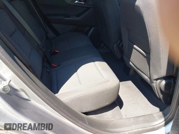 ✅ 2025 Chevrolet Equinox AWD LT • VIN: 3GNAXPEG7SL135536 • Lot: 42623223. Wystawiony na IAAI z przebiegiem 3 303 mil. Bezpłatny archiwum sprzedaży aukcyjnych z USA i szczegółowy raport historii pojazdu na DreamBid. Zdjęcie 8.