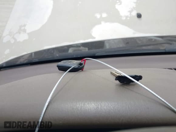 ✅ 1999 Lexus LX 470 • VIN: JT6HT00W6X0041264 • Lot: 42177546. Listed on IAAI with 272,000 mi. Free auction sales archive from the USA and detailed vehicle history report at DreamBid. Image 11.