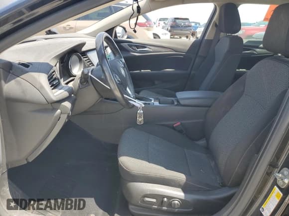 ✅ 2018 Buick Regal Preferred • VIN: W04GU8SX3J1094196 • Lot: 54503335. Wystawiony na Copart z przebiegiem 118 734 mil. Bezpłatny archiwum sprzedaży aukcyjnych z USA i szczegółowy raport historii pojazdu na DreamBid. Zdjęcie 7.