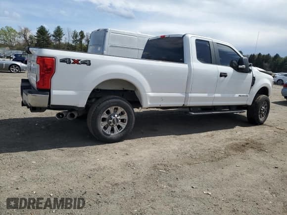 ✅ 2019 Ford F-250 XL • VIN: 1FT7X2BT5KEG19454 • Lot: 52935925. Wystawiony na Copart z przebiegiem 176 681 mil. Bezpłatny archiwum sprzedaży aukcyjnych z USA i szczegółowy raport historii pojazdu na DreamBid. Zdjęcie 3.