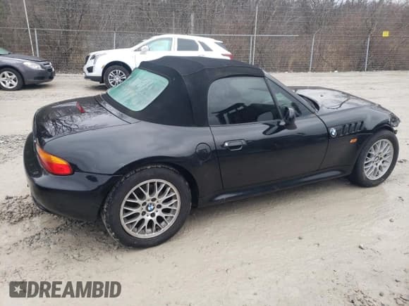 ✅ 1999 BMW Z3 2.8 • VIN: 4USCH3331XLF70334 • Лот: 84403104. Опубликован ранее на Copart с пробегом 78 273 миль. Бесплатный доступ к архиву аукционных продаж из США и подробный отчёт об истории автомобиля на DreamBid. Изображение 3.