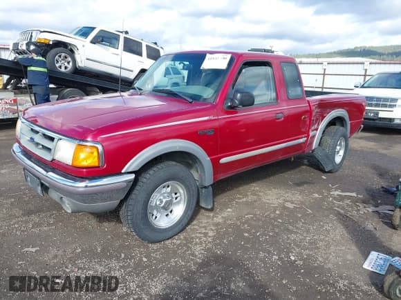 ✅ 1996 Ford Ranger XLT • VIN: 1FTDR15X9TPB29241 • Lot: 41802300. Listed on IAAI with 179,948 mi. Free auction sales archive from the USA and detailed vehicle history report at DreamBid. Image 2.