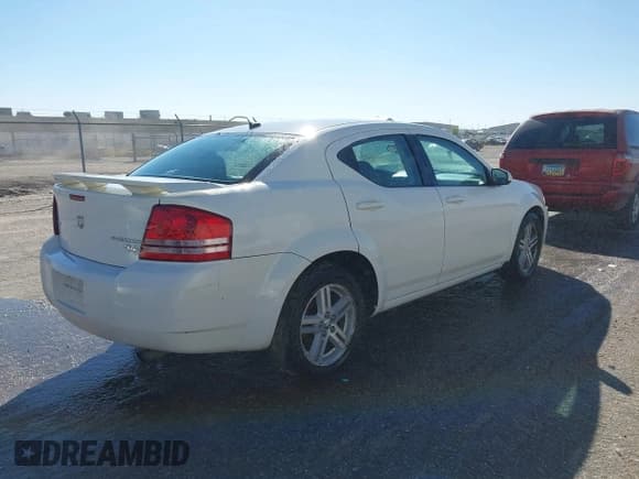 ✅ 2010 Dodge Avenger R/T • VIN: 1B3CC5FB0AN159262 • Лот: 43452875. Опубликован ранее на IAAI с пробегом 160 000 миль. Бесплатный доступ к архиву аукционных продаж из США и подробный отчёт об истории автомобиля на DreamBid. Изображение 4.