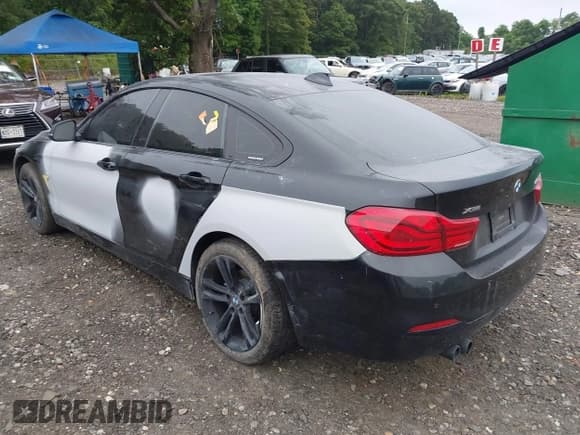 ✅ 2018 BMW 4 Series 430i xDrive • VIN: WBA4J3C51JBG95442 • Lot: 42595947. Listed on IAAI with 76,358 mi. Free auction sales archive from the USA and detailed vehicle history report at DreamBid. Image 3.