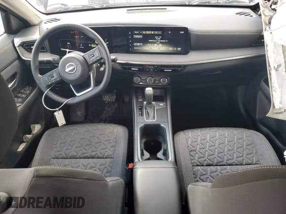 ✅ 2025 Nissan Kicks SV • VIN: 3N8AP6CB6SL433672 • Лот: 85589085. Опубликован ранее на Copart с пробегом 6 983 миль. Бесплатный доступ к архиву аукционных продаж из США и подробный отчёт об истории автомобиля на DreamBid. Изображение 8.