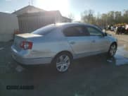 ✅ 2009 Volkswagen Passat Komfort • VIN: WVWJK73C19E004393 • Lot: 90436465. Wystawiony na Copart z przebiegiem 196 101 mil. Bezpłatny archiwum sprzedaży aukcyjnych z USA i szczegółowy raport historii pojazdu na DreamBid. Zdjęcie 3.