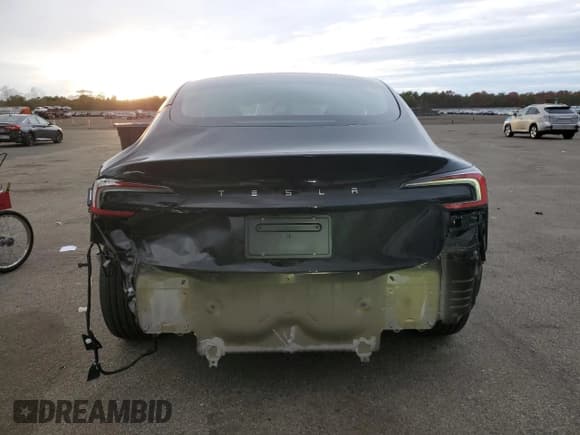 ✅ 2025 Tesla Model 3 Long Range • VIN: 5YJ3E1EA9SF934278 • Lot: 90316375. Listed on Copart with 6,844 mi. Free auction sales archive from the USA and detailed vehicle history report at DreamBid. Image 6.