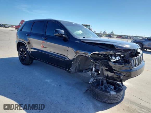 ✅ 2017 Jeep Grand Cherokee Altitude • VIN: 1C4RJEAG9HC952504 • Lot: 82765025. Listed on Copart with 90,429 mi. Free auction sales archive from the USA and detailed vehicle history report at DreamBid. Image 4.