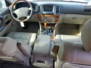 ✅ 2005 Lexus LX 470 • VIN: JTJHT00W453550903 • Lot: 73999004. Wystawiony na Copart z przebiegiem 186 124 mil. Bezpłatny archiwum sprzedaży aukcyjnych z USA i szczegółowy raport historii pojazdu na DreamBid. Zdjęcie 8.