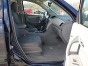 ✅ 2017 Chevrolet Traverse LS • VIN: 1GNKRFED1HJ138608 • Lot: 43556397. Wystawiony na IAAI z przebiegiem 98 915 mil. Bezpłatny archiwum sprzedaży aukcyjnych z USA i szczegółowy raport historii pojazdu na DreamBid. Zdjęcie 5.