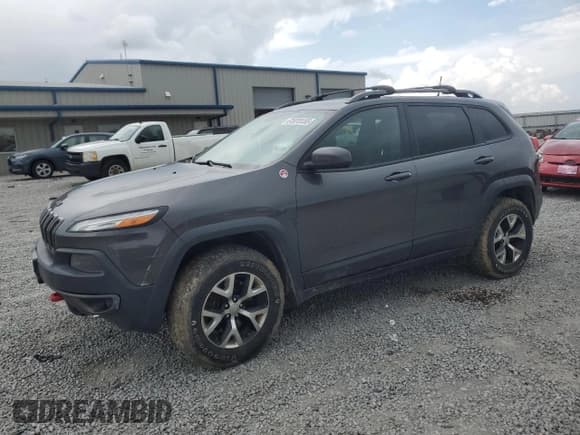 ✅ 2017 Jeep Cherokee Trailhawk L Plus • VIN: 1C4PJMBB3HW580421 • Лот: 61070155. Опубликован ранее на Copart с пробегом 101 336 миль. Бесплатный доступ к архиву аукционных продаж из США и подробный отчёт об истории автомобиля на DreamBid. Изображение 1.