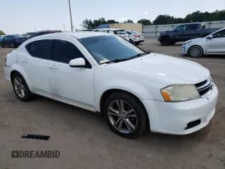 ✅ 2013 Dodge Avenger SXT • VIN: 1C3CDZCB2DN746529 • Lot: 64617994. Wystawiony na Copart z przebiegiem 202 024 mil. Bezpłatny archiwum sprzedaży aukcyjnych z USA i szczegółowy raport historii pojazdu na DreamBid. Zdjęcie 4.