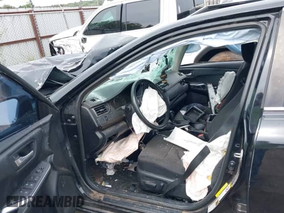 2015 Toyota Camry LE with VIN 4T4BF1FK7FR512959, listed as a IAAI auction lot 43133789 with 109,782 mi miles and . Bid and sale history available at DreamBid. Image 5.