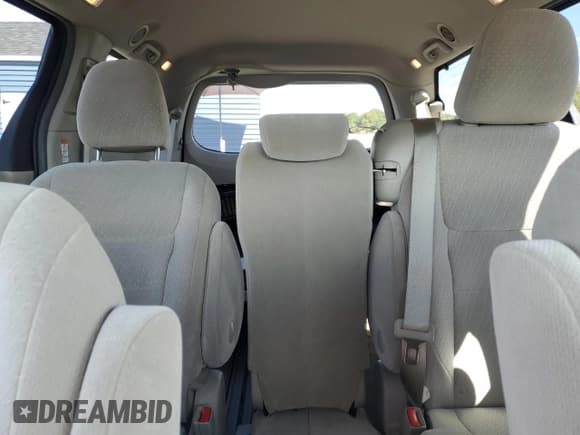 ✅ 2015 Toyota Sienna LE AAS • VIN: 5TDKK3DC1FS563170 • Lot: 81274975. Listed on Copart with 37,287 mi. Free auction sales archive from the USA and detailed vehicle history report at DreamBid. Image 10.