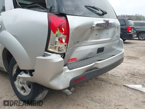 ✅ 2006 Saturn VUE • VIN: 5GZCZ53466S834963 • Lot: 42157328. Wystawiony na IAAI z przebiegiem 146 518 mil. Bezpłatny archiwum sprzedaży aukcyjnych z USA i szczegółowy raport historii pojazdu na DreamBid. Zdjęcie 18.