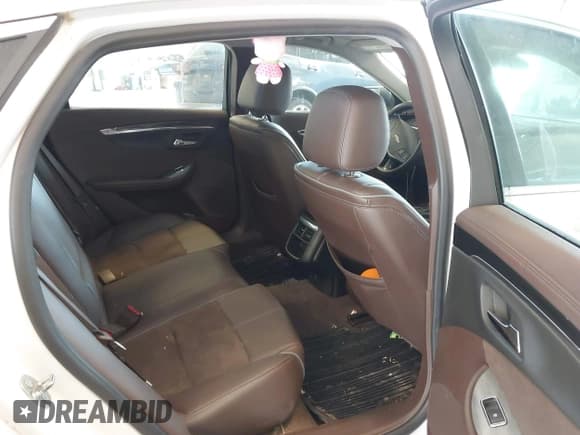 ✅ 2015 Chevrolet Impala LT • VIN: 1G1115SLXFU114815 • Lot: 42734350. Listed on IAAI with 192,818 mi. Free auction sales archive from the USA and detailed vehicle history report at DreamBid. Image 8.