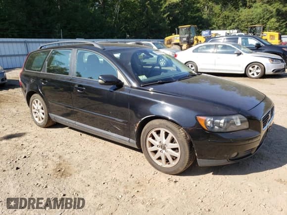 ✅ 2006 Volvo V50 • VIN: YV1MW682162168147 • Lot: 69635954. Wystawiony na Copart z przebiegiem 175 714 mil. Bezpłatny archiwum sprzedaży aukcyjnych z USA i szczegółowy raport historii pojazdu na DreamBid. Zdjęcie 4.