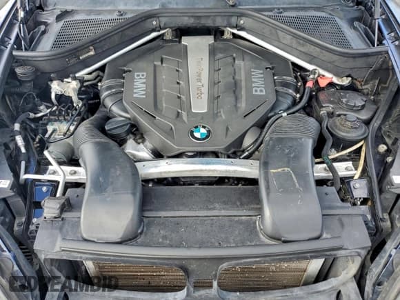 ✅ 2013 BMW X5 xDrive50i • VIN: 5UXZV8C59D0C17116 • Lot: 94706025. Wystawiony na Copart z przebiegiem 130 610 mil. Bezpłatny archiwum sprzedaży aukcyjnych z USA i szczegółowy raport historii pojazdu na DreamBid. Zdjęcie 12.