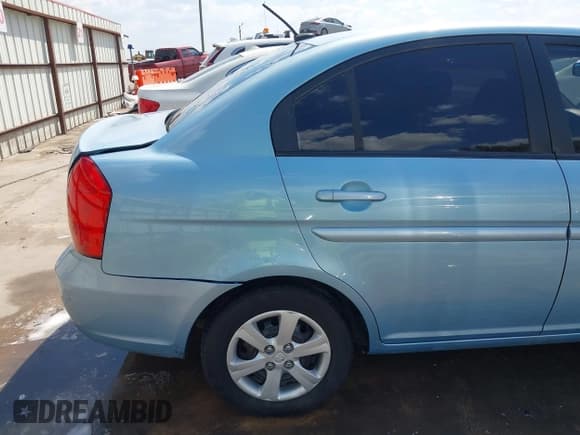 ✅ 2011 Hyundai Accent GLS • VIN: KMHCN4AC8BU600500 • Лот: 43353213. Опубликован ранее на IAAI с пробегом 209 802 миль. Бесплатный доступ к архиву аукционных продаж из США и подробный отчёт об истории автомобиля на DreamBid. Изображение 21.