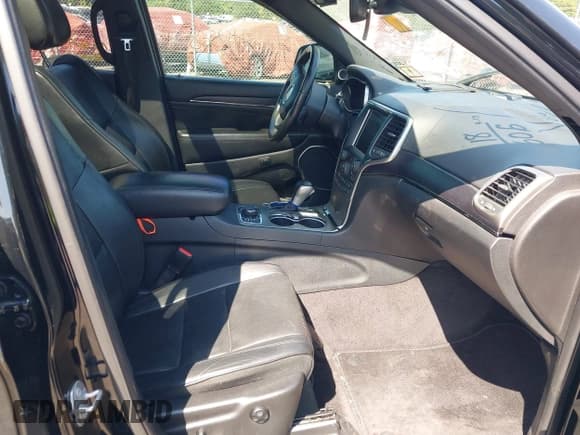 ✅ 2018 Jeep Grand Cherokee High Altitude • VIN: 1C4RJFCG3JC436955 • Lot: 43212383. Listed on IAAI with 45,072 mi. Free auction sales archive from the USA and detailed vehicle history report at DreamBid. Image 5.