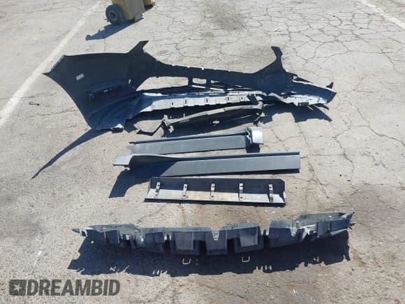 ✅ 2013 Ford Taurus Limited • VIN: 1FAHP2F82DG133885 • Lot: 42393686. Listed on IAAI with 141,912 mi. Free auction sales archive from the USA and detailed vehicle history report at DreamBid. Image 12.