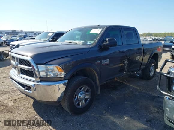 ✅ 2018 Ram 2500 Tradesman • VIN: 3C6UR5CJ4JG108604 • Лот: 43637317. Опубликован ранее на IAAI с пробегом 120 559 миль. Бесплатный доступ к архиву аукционных продаж из США и подробный отчёт об истории автомобиля на DreamBid. Изображение 2.