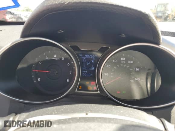 2012 Hyundai Veloster w/Gray Int с VIN KMHTC6AD9CU060361, выставлен на аукционе Copart как лот 80519795 с пробегом 98 265 миль миль и Чистый • Clean title. История ставок и продаж доступна на DreamBid. Изображение 9.