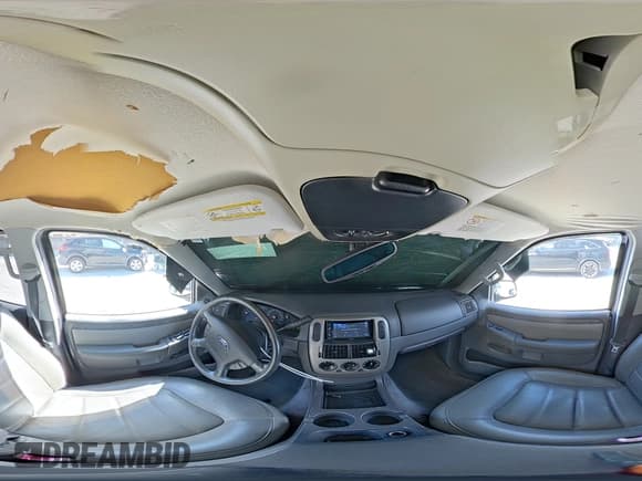 ✅ 2004 Ford Explorer XLT • VIN: 1FMZU63K94UA73213 • Лот: 84779795. Опубликован ранее на Copart с пробегом 115 038 миль. Бесплатный доступ к архиву аукционных продаж из США и подробный отчёт об истории автомобиля на DreamBid. Изображение 15.