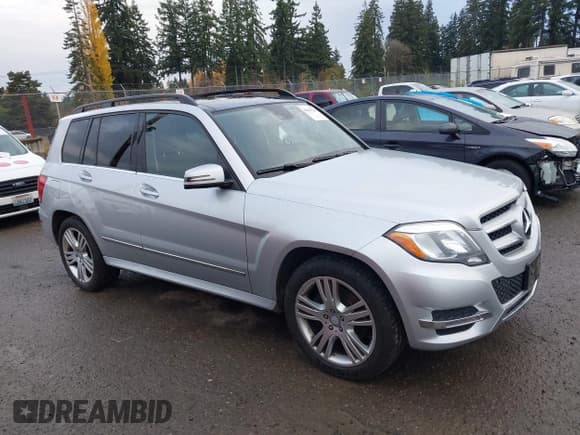✅ 2014 Mercedes-Benz GLK 350 • VIN: WDCGG8JB3EG312766 • Лот: 43644743. Опубликован ранее на IAAI с пробегом 215 561 миль. Бесплатный доступ к архиву аукционных продаж из США и подробный отчёт об истории автомобиля на DreamBid. Изображение 13.