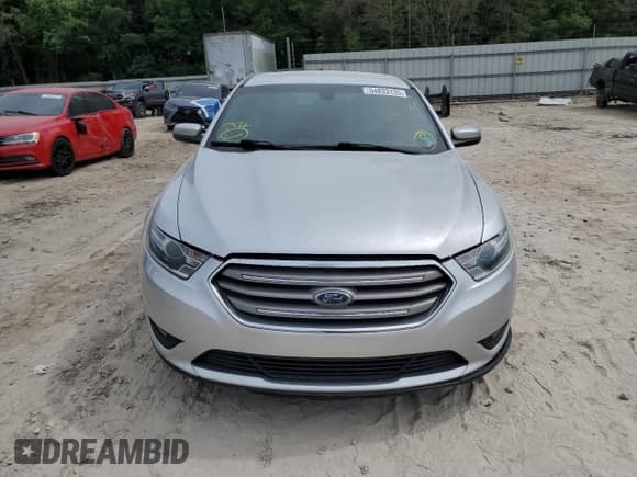 ✅ 2016 Ford Taurus SEL • VIN: 1FAHP2E82GG140096 • Lot: 54833135. Listed on Copart with 69,639 mi. Free auction sales archive from the USA and detailed vehicle history report at DreamBid. Image 5.