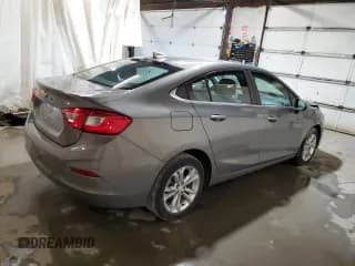 ✅ 2019 Chevrolet Cruze LT • VIN: 1G1BE5SM5K7104946 • Лот: 69846622. Опубликован ранее на Copart с пробегом 31 964 миль. Бесплатный доступ к архиву аукционных продаж из США и подробный отчёт об истории автомобиля на DreamBid. Изображение 3.