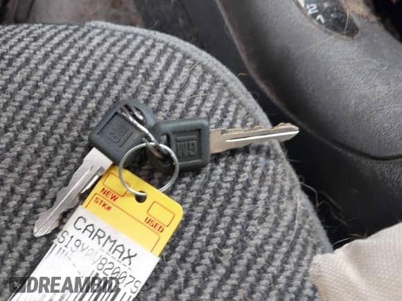 1997 Chevrolet S-10 LS with VIN 1GCCS19X0V8200799, listed as a IAAI auction lot 43429763 with 196,394 mi miles and . Bid and sale history available at DreamBid. Image 11.