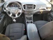 ✅ 2021 GMC Terrain SLE • VIN: 3GKALTEV6ML351820 • Lot: 81104475. Wystawiony na Copart z przebiegiem 60 274 mil. Bezpłatny archiwum sprzedaży aukcyjnych z USA i szczegółowy raport historii pojazdu na DreamBid. Zdjęcie 8.