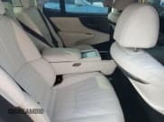 ✅ 2022 Lexus LS 500 • VIN: JTHG5LFF1N5016813 • Lot: 80181915. Wystawiony na Copart z przebiegiem Nie podano. Bezpłatny archiwum sprzedaży aukcyjnych z USA i szczegółowy raport historii pojazdu na DreamBid. Zdjęcie 10.