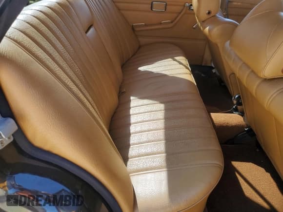 ✅ 1972 Mercedes-Benz 220 • VIN: 11511012236193 • Lot: 76912884. Listed on Copart with 72,740 mi. Free auction sales archive from the USA and detailed vehicle history report at DreamBid. Image 10.