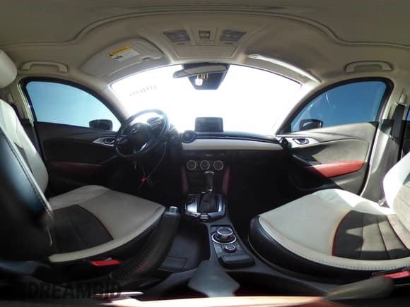 ✅ 2018 Mazda CX-3 Grand Touring • VIN: JM1DKDD75J0300077 • Лот: 43516551. Опубликован ранее на IAAI с пробегом 81 554 миль. Бесплатный доступ к архиву аукционных продаж из США и подробный отчёт об истории автомобиля на DreamBid. Изображение 18.