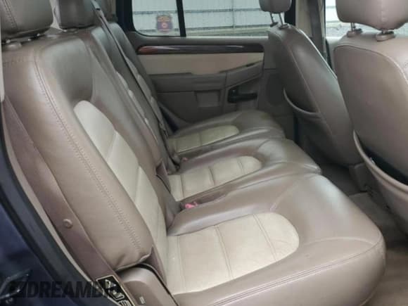 ✅ 2003 Ford Explorer Eddie Bauer • VIN: 1FMDU74W73UB24904 • Лот: 81786835. Опубликован ранее на Copart с пробегом 146 014 миль. Бесплатный доступ к архиву аукционных продаж из США и подробный отчёт об истории автомобиля на DreamBid. Изображение 11.