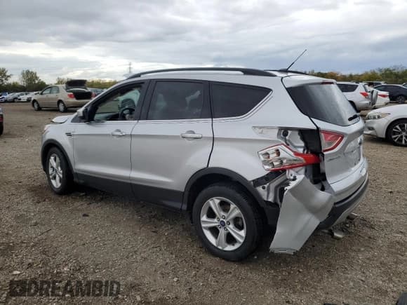 ✅ 2015 Ford Escape SE • VIN: 1FMCU0G90FUB89963 • Лот: 89522445. Опубликован ранее на Copart с пробегом 105 433 миль. Бесплатный доступ к архиву аукционных продаж из США и подробный отчёт об истории автомобиля на DreamBid. Изображение 2.