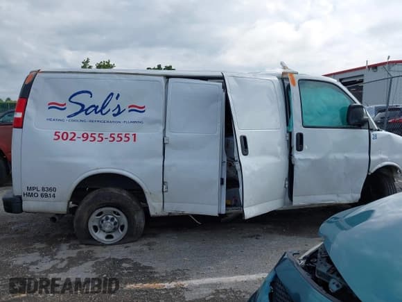 ✅ 2019 Chevrolet Express Cargo • VIN: 1GCWGAFP8K1209158 • Lot: 42873337. Listed on IAAI with 146,431 mi. Free auction sales archive from the USA and detailed vehicle history report at DreamBid. Image 13.