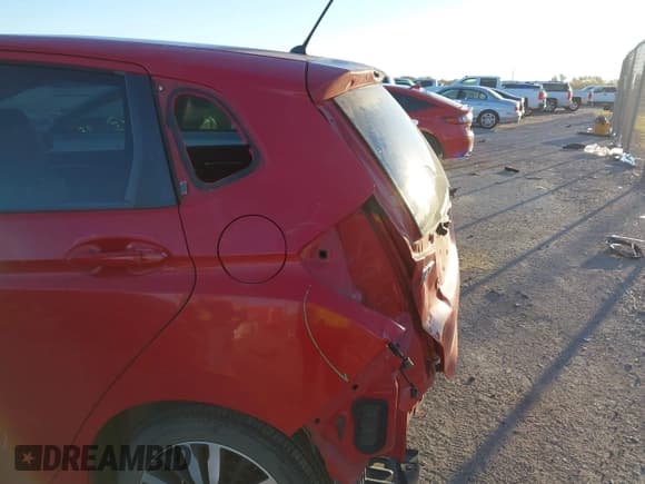 ✅ 2016 Honda Fit EX • VIN: JHMGK5H73GX046428 • Lot: 43565380. Listed on IAAI with 58,082 mi. Free auction sales archive from the USA and detailed vehicle history report at DreamBid. Image 17.